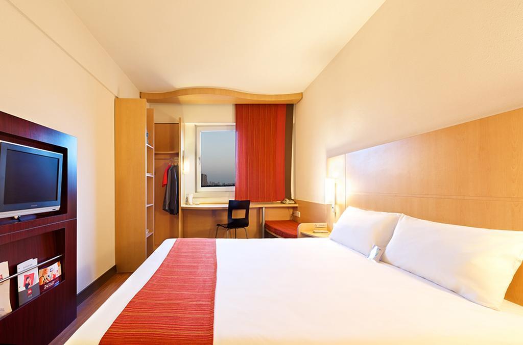 Ibis Luoyang Hi Tech Dev Zone Hotel Ngoại thất bức ảnh