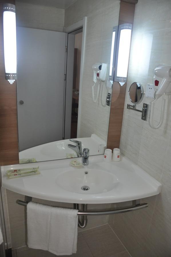 Ibis Luoyang Hi Tech Dev Zone Hotel Ngoại thất bức ảnh